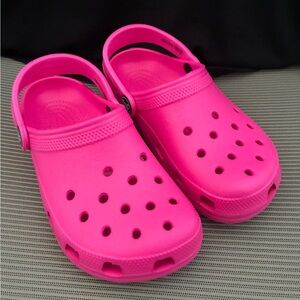 CROCS Kids Hot Pink Clogs Children’s Size 12/13 never worn